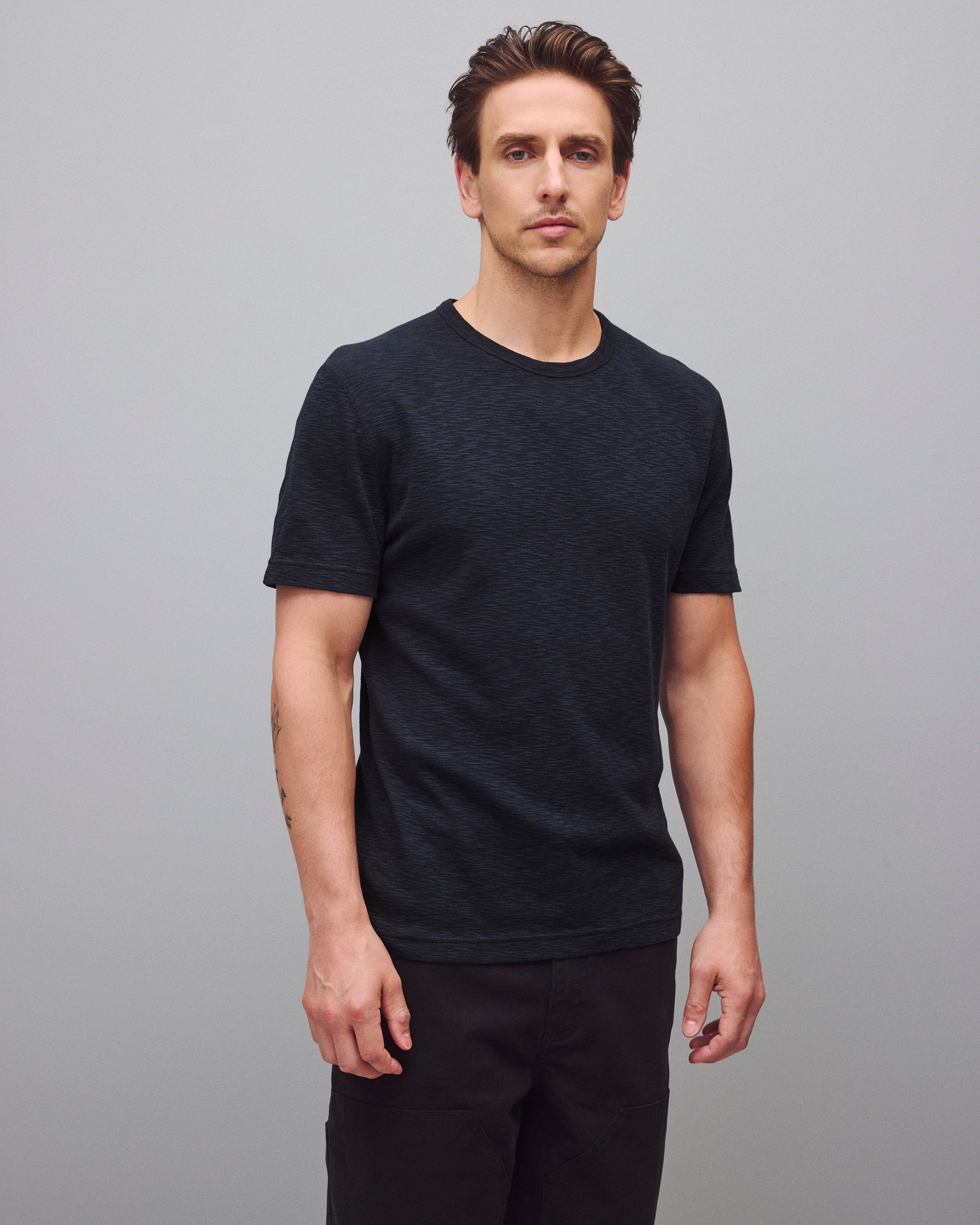 【Reigning Champ】1x1 スラブコットン・スリム・半袖Ｔシャツ 1x1 Slub Slim T-Shirt | Reigning Champ | Reigning Champ US
