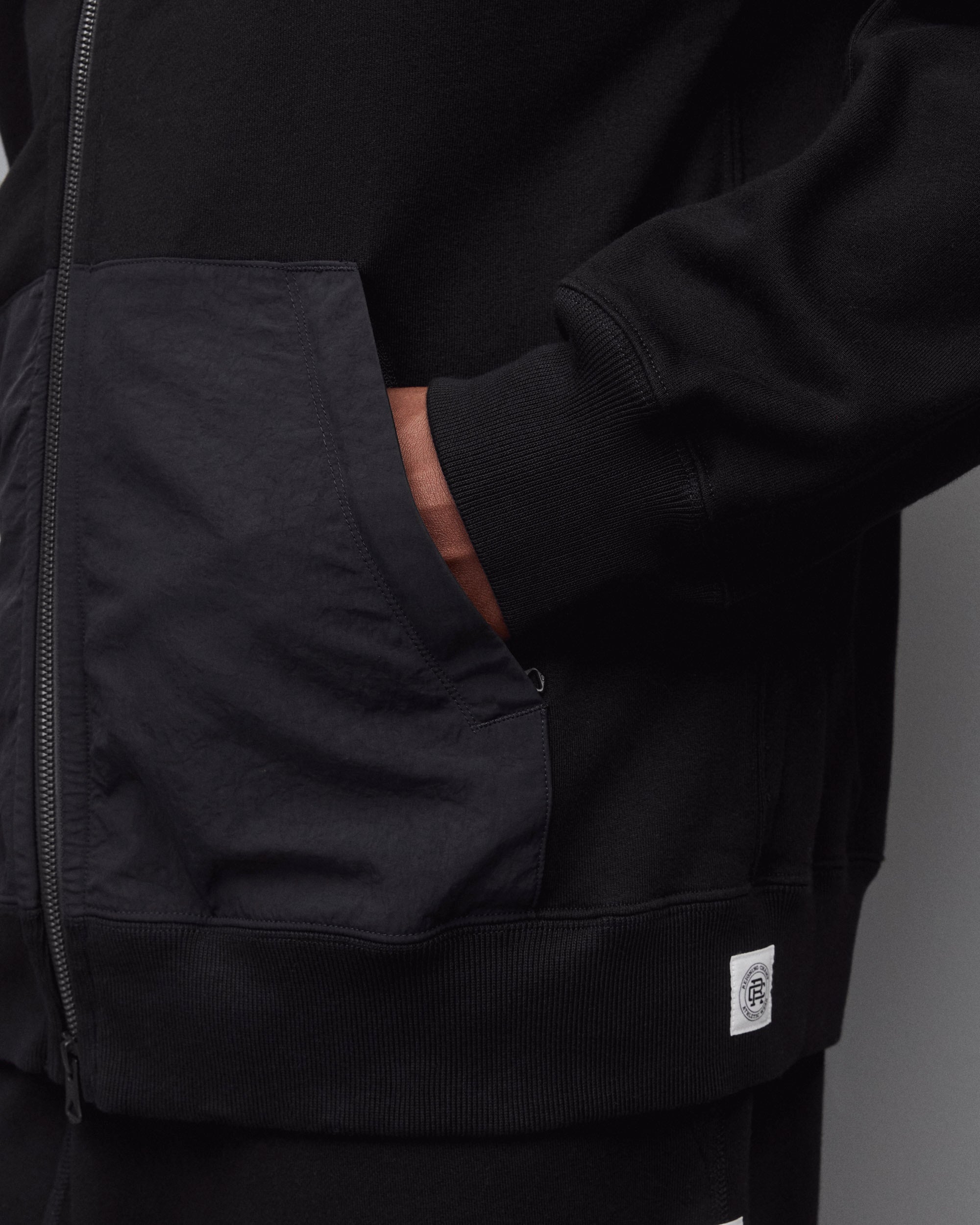 Midweight Terry Defender Standard Zip Hoodie | Reigning Champ