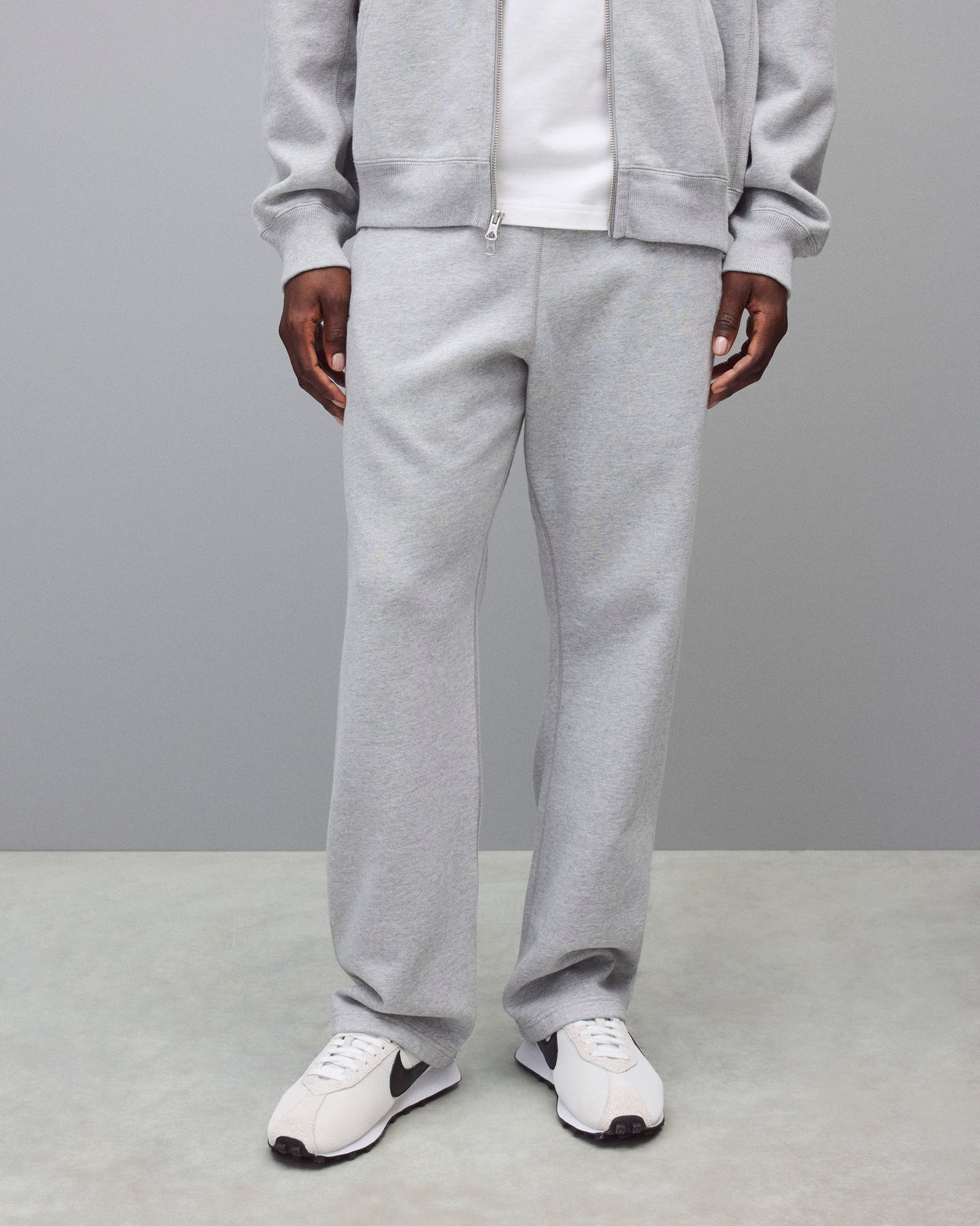 Brushed Fleece Straight Leg Standard Sweatpant