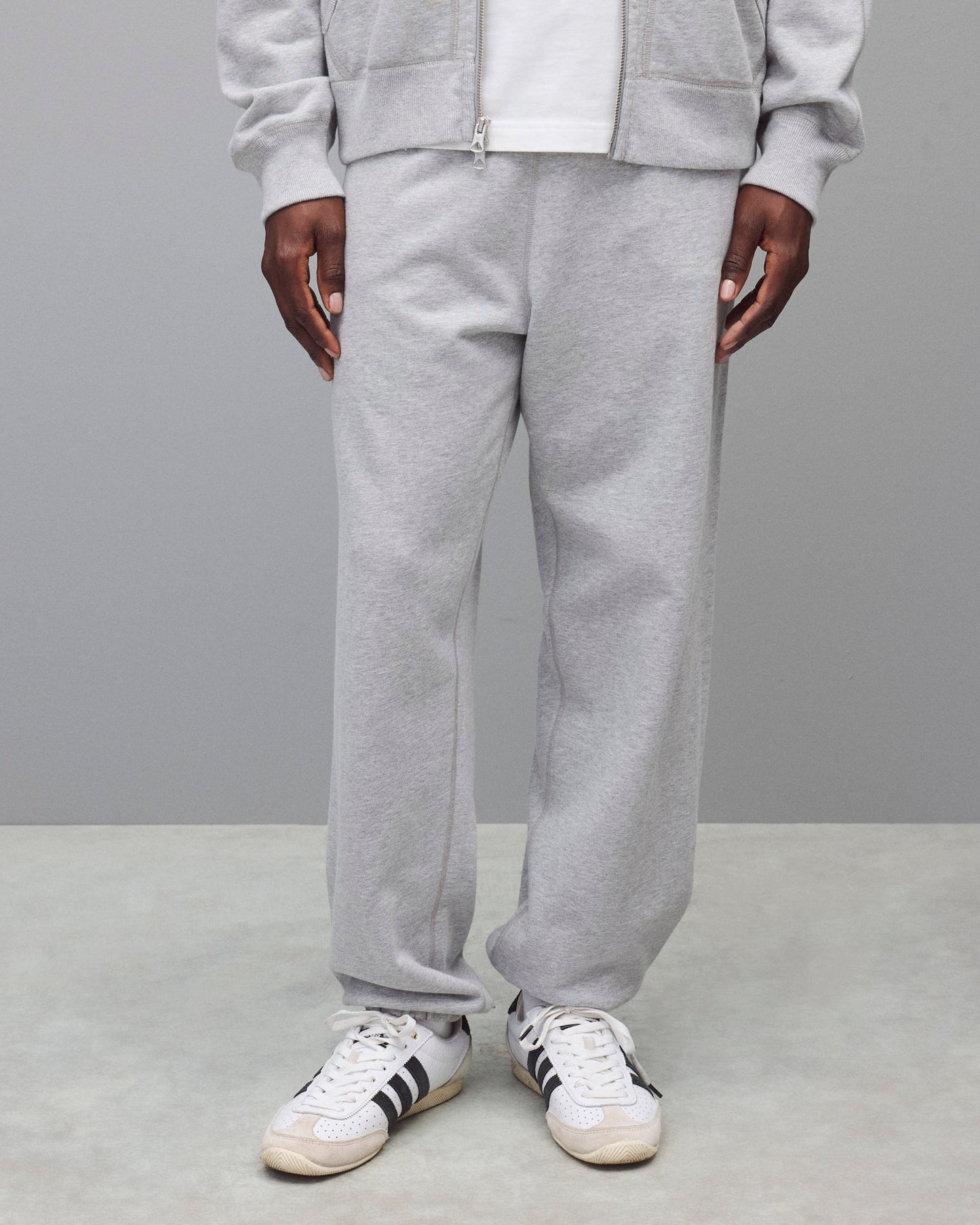 Midweight Terry Relaxed Cuffed Sweatpant