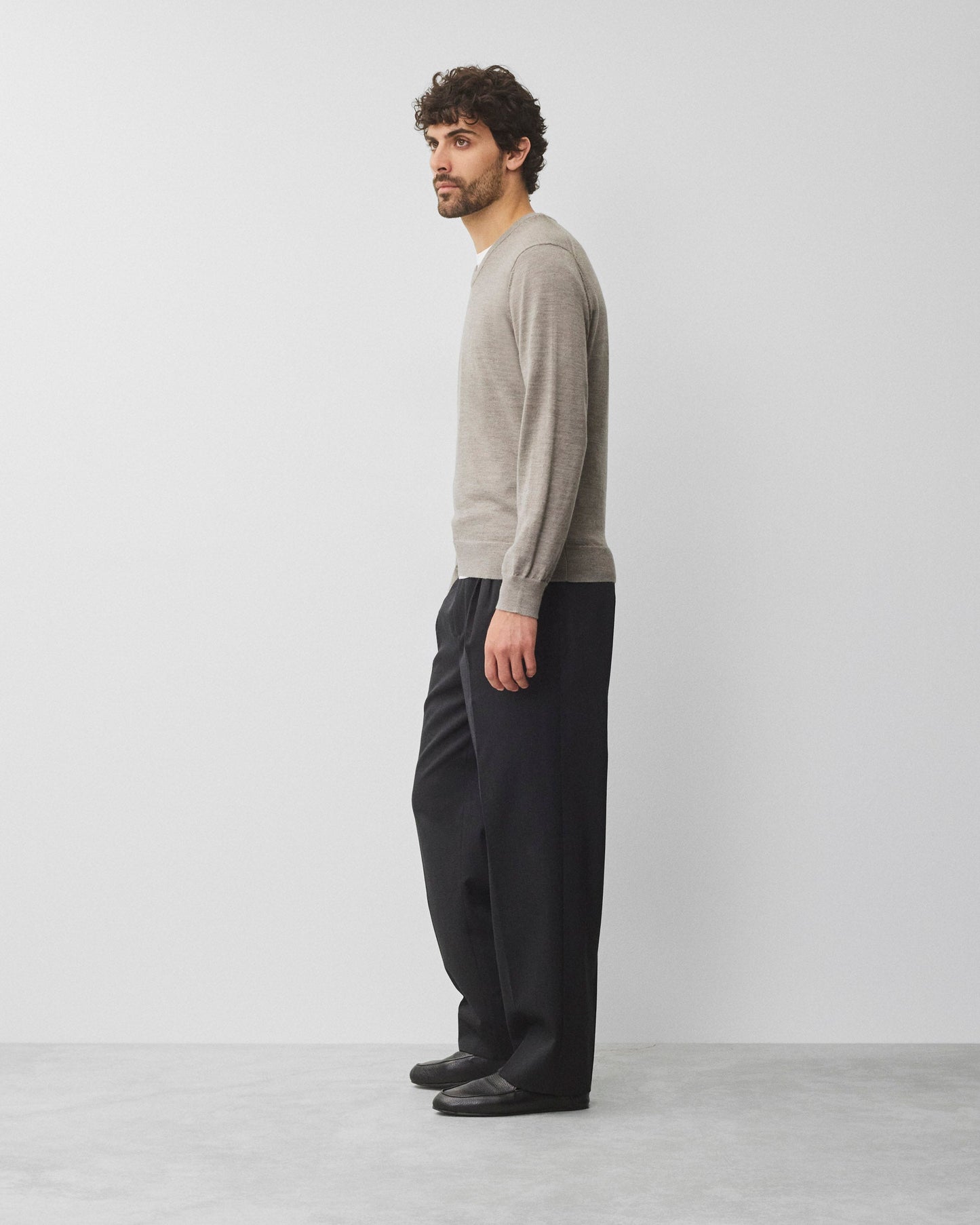 Lightweight Merino Harry V-Neck Sweater