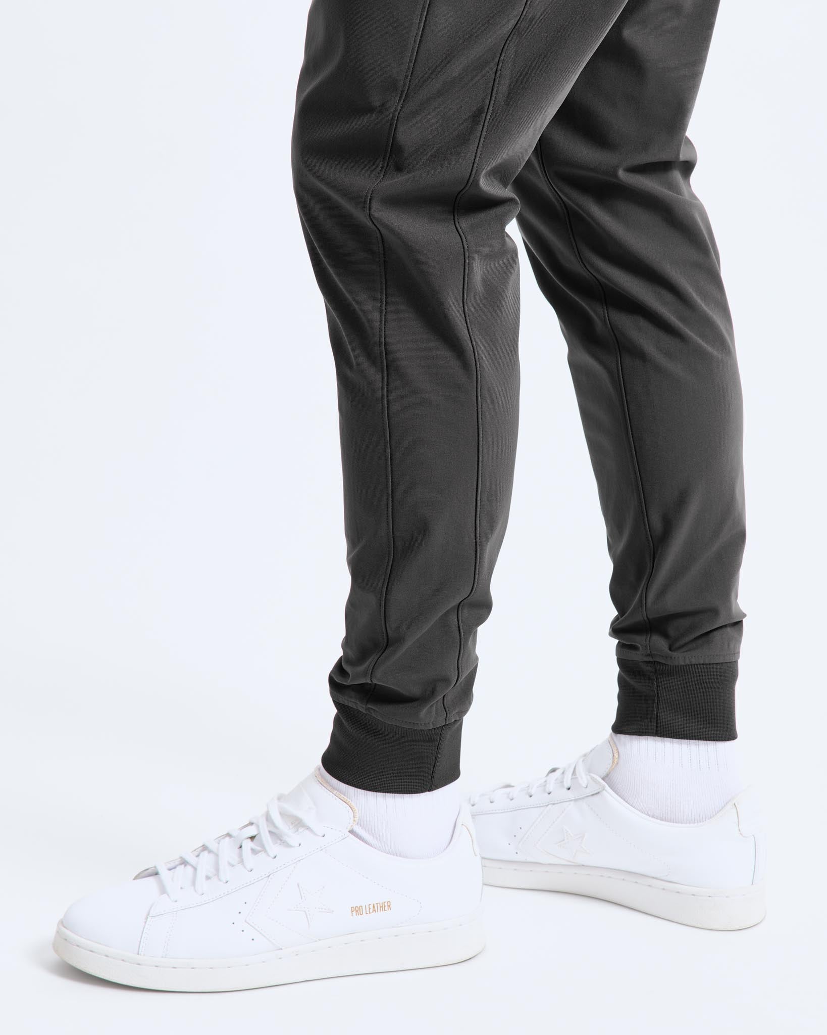 Reigning champ coach's jogger online