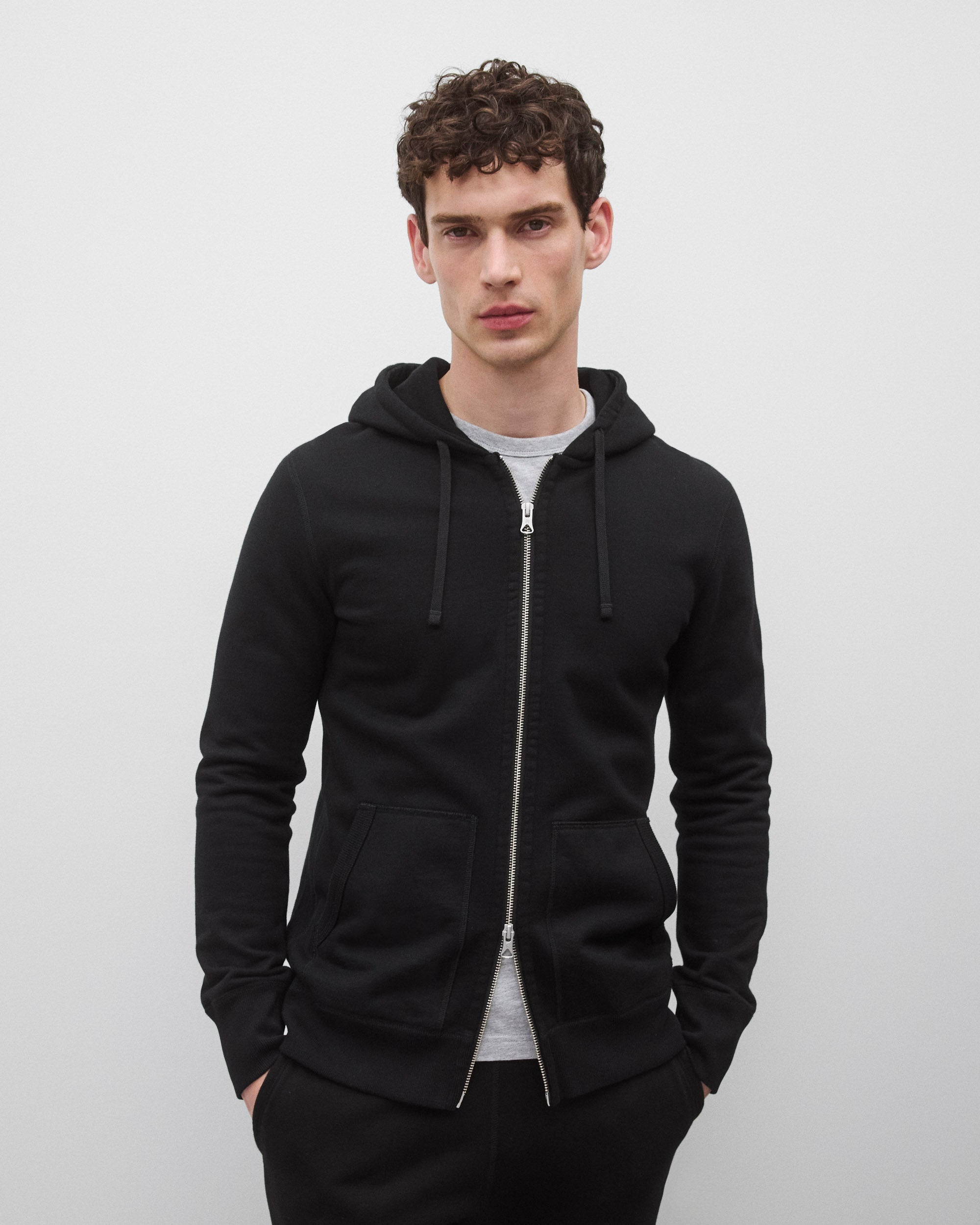 【jentlouis】 Switching zip foodie M ブラック Midweight Terry Slim Zip Hoodie | Reigning Champ | Reigning Champ US