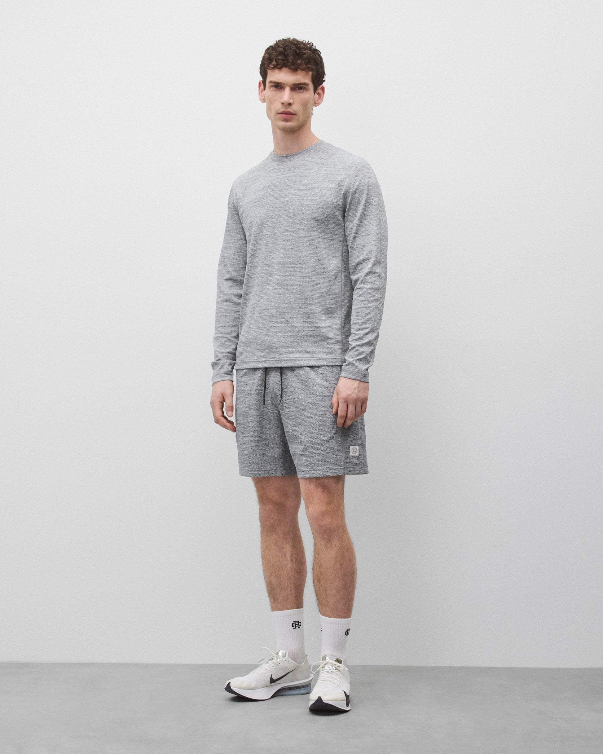 Boyzn Sportshorts voor heren, 2 stuks, comfortabele katoenen trainingsshorts, elastische taille, loopshorts met zakken met ritssluiting, Set van 2, zwart/lichtgrijs, L Boyzn Sportshorts voor heren, 2 stuks, comfortabele katoenen trainingsshorts, elastische taille, loopshorts met zakken met ritssluiting, Set van 2, zwart/lichtgrijs, L