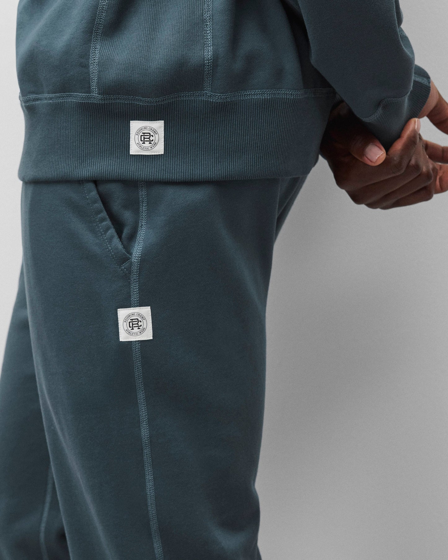 Midweight Terry Slim Sweatpant