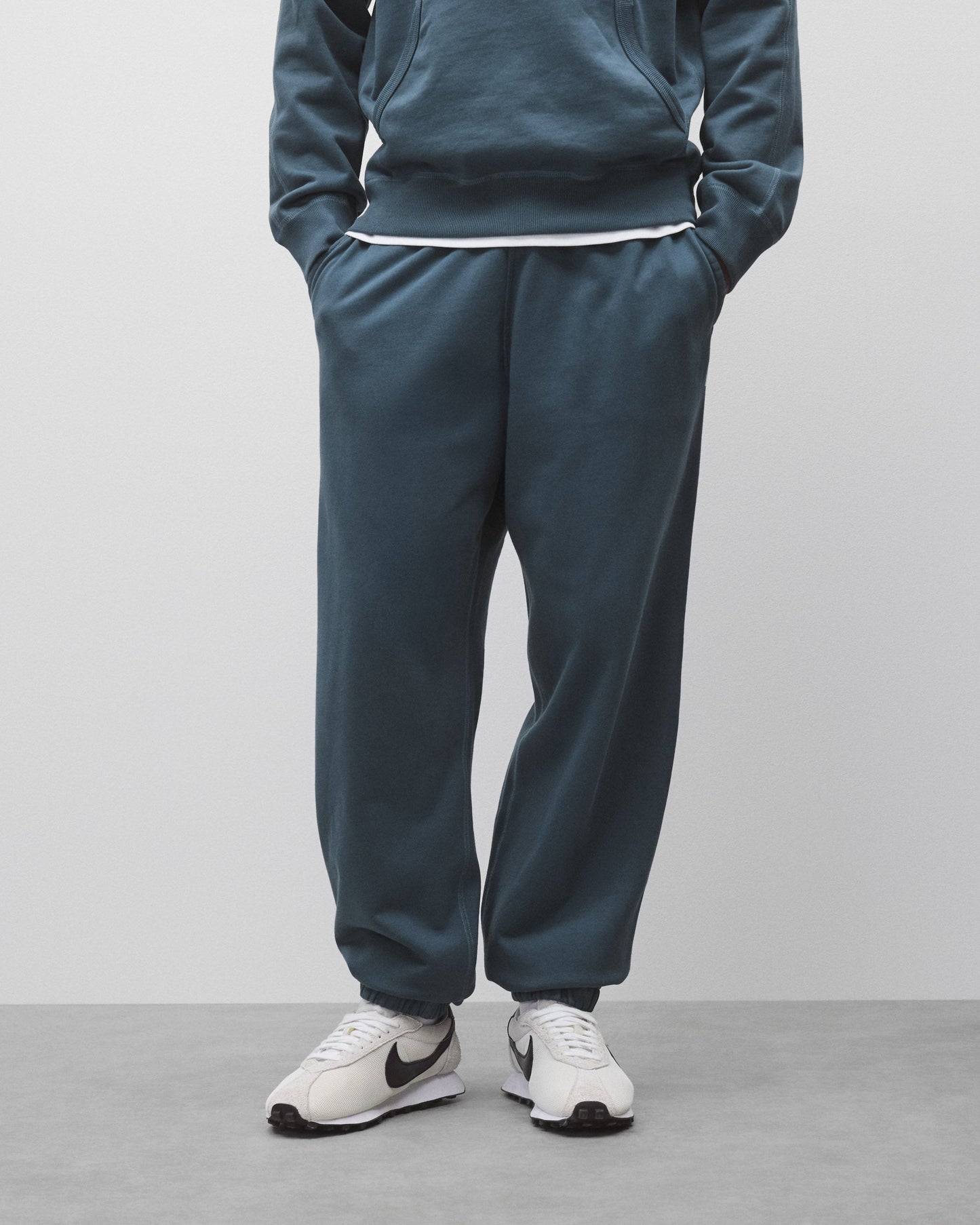 Midweight Terry Cuffed Relaxed Sweatpant