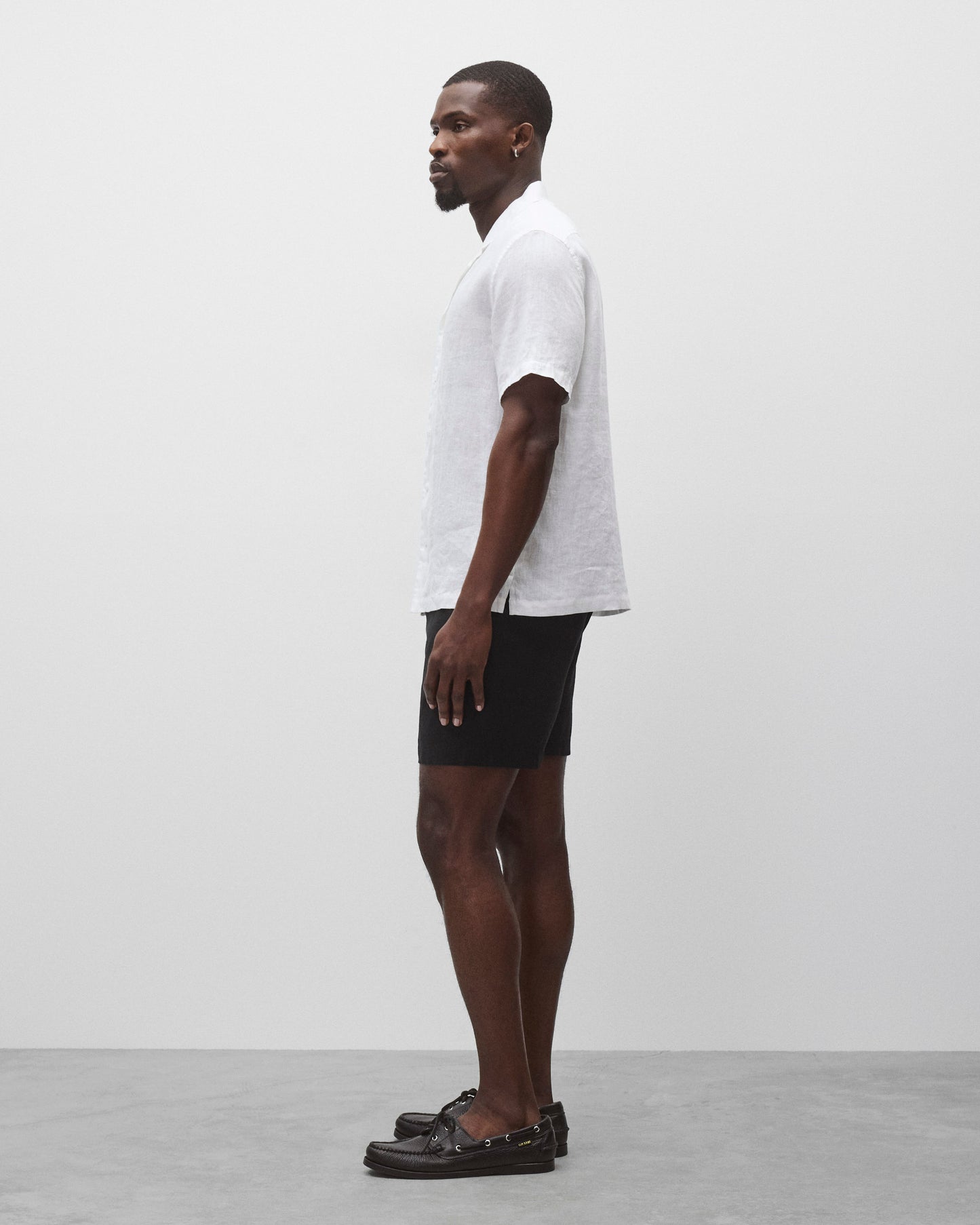 Linen Venue Standard Short 7"