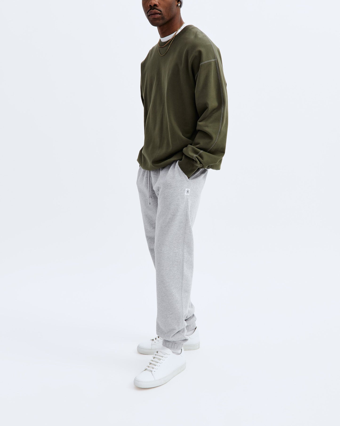 Reigning Champ - Midweight Terry Cuffed Sweatpant in Heather Grey –  gravitypope